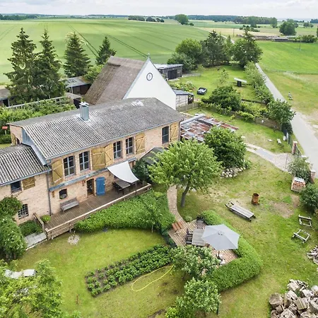 Backsteinhus, App Achterland דירה